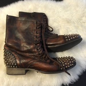 Steve Madden Tarney Studded Boots Leather 8